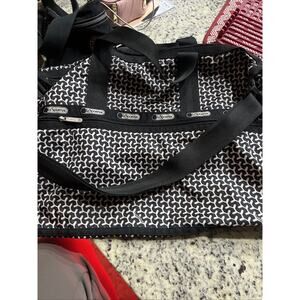 LeSportsac Large Weekender Duffle Bag Tote Geometric Pattern Shoulder Strap